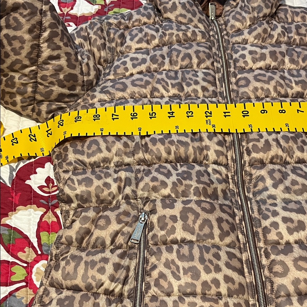 Calvin Klein Leopard Print Puffer Jacket - Picture 5 of 12